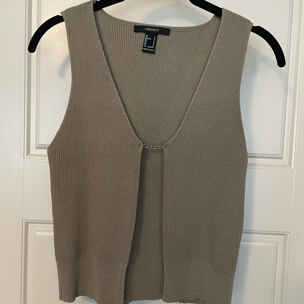 Forever 21 Taupe Knit Sleeveless Open Crop Tank Top With Chain Closure Size Sm